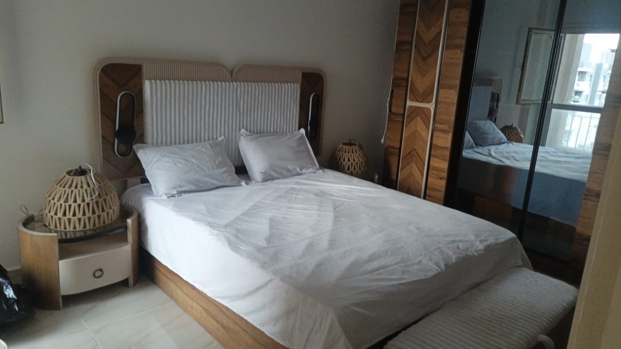 شقة في مدينتي 116 م2 للإيجار مفروش 22,000 ج 